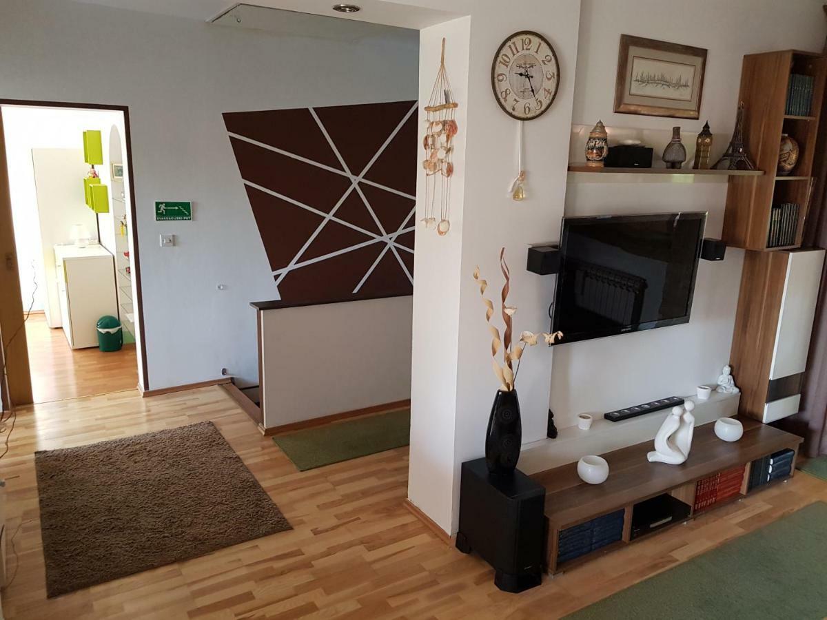 A&T Apartment Запрешич Экстерьер фото